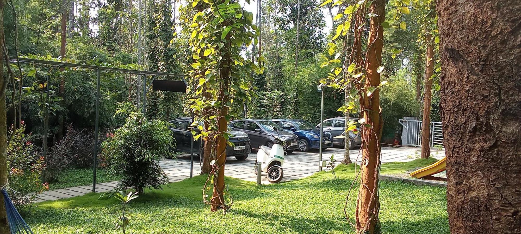 Le Vista Resort Sultan Bathery Exterior foto